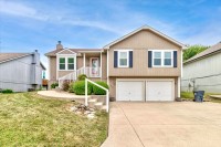 860 SW  Meadowood Drive, Grain Valley, MO 64029 - listing photo 1