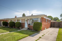 28616 Newport Drive, Warren, MI 48088 - listing photo 1